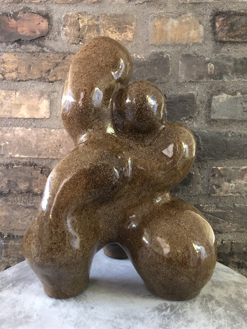 Keramik skulptur af Pernille Calundan